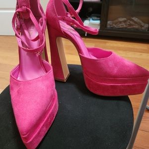 Miss Lola Platform Heels Sz10